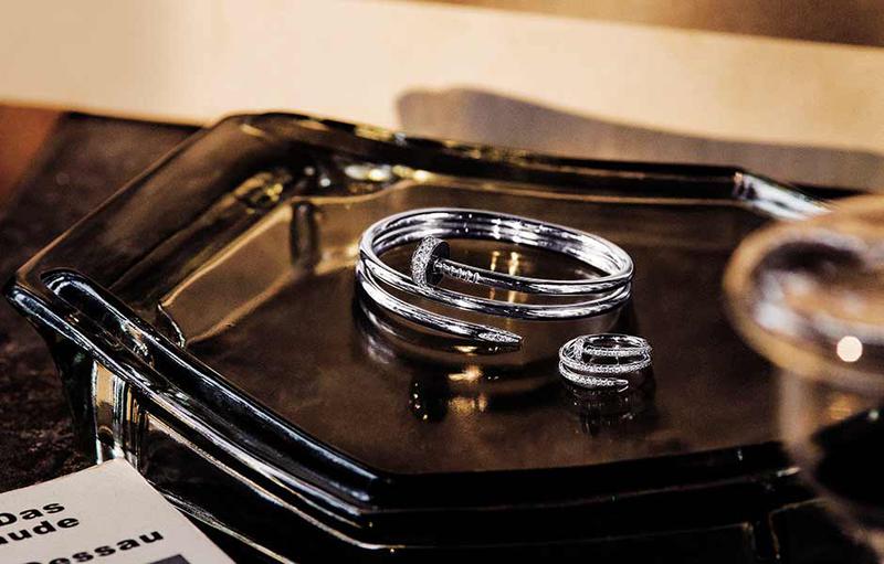Cartier カルティエ ジュスト アン クル ブレスレット