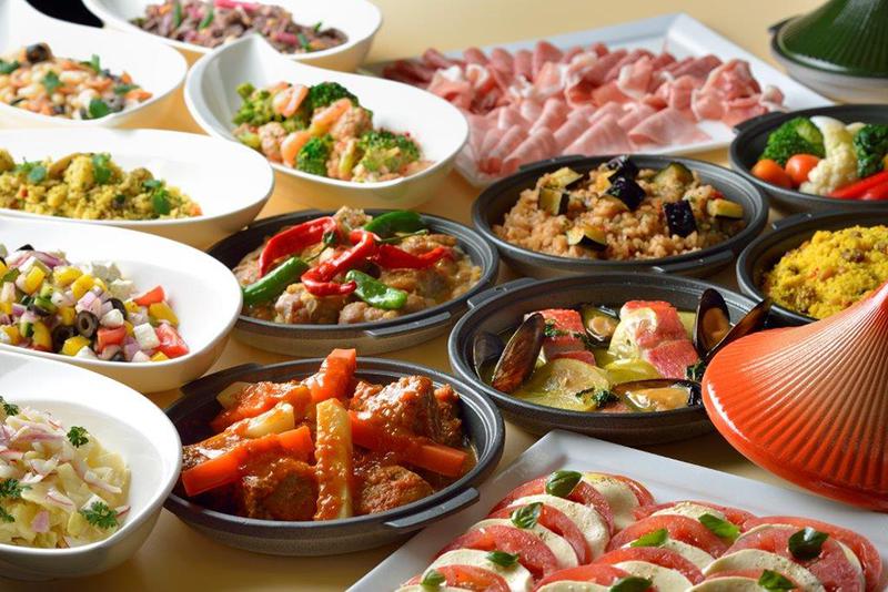 地中海料理「ヴェンタリオ」の「カレーフェスタ 2017」は、カレー以外の料理も充実しています。