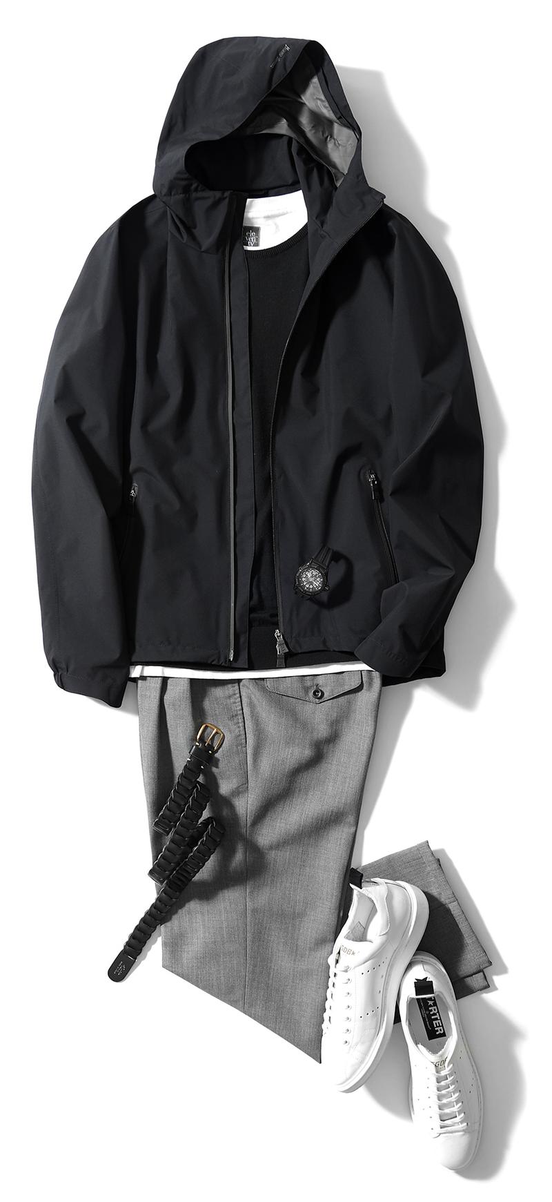 パーカ8万8000円/ヘルノ(ストラスブルゴ)、ニット2万8000円/ジョン スメドレー(リーミルズ エージェンシー)、Tシャツ1万4000円/イレブンティ(バインド ピーアール)、パンツ3万6000円/ピーティーゼロウーノフォワード(PT JAPAN)、ベルト1万4000円/サドラーズ(ビームス ハウス 丸の内)、時計115万円/クストス(フランク ミュラー ウォッチランド東京)