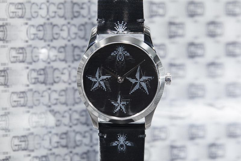 「G-タイムレス」クォーツ、SSケース(38mm)、プラスティックストラップ、5気圧防水。11万2000円/グッチ