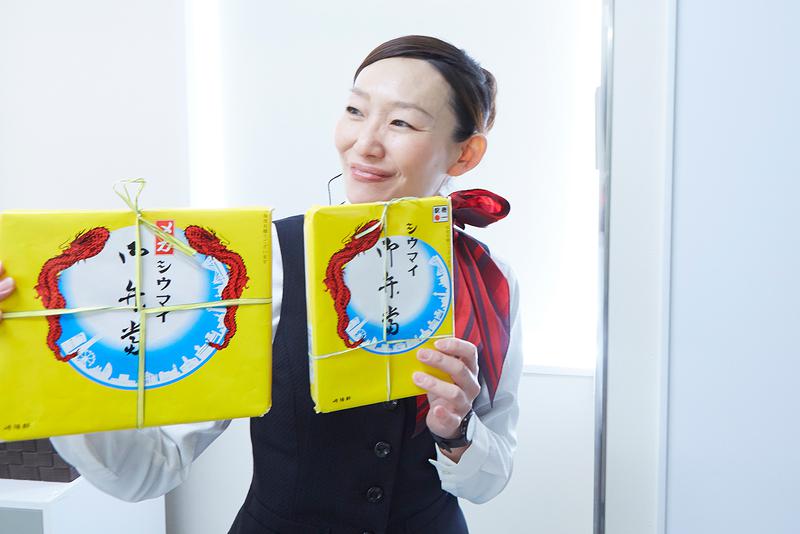 1日180名の見学者を受け入れている崎陽軒 横浜工場。ガイドさんの丁寧な説明も楽しい。