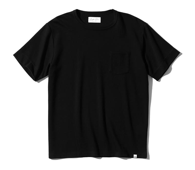Tシャツ1万6800円/ルクシー(ジェムプロジェクター)