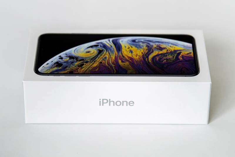 iPhone XS MAX(シルバー/256GB)